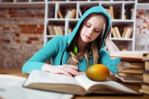 how-to-get-a-scholarship-for-being-left-handed-in-2025